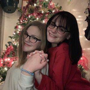 Meet your Posher, Lexie